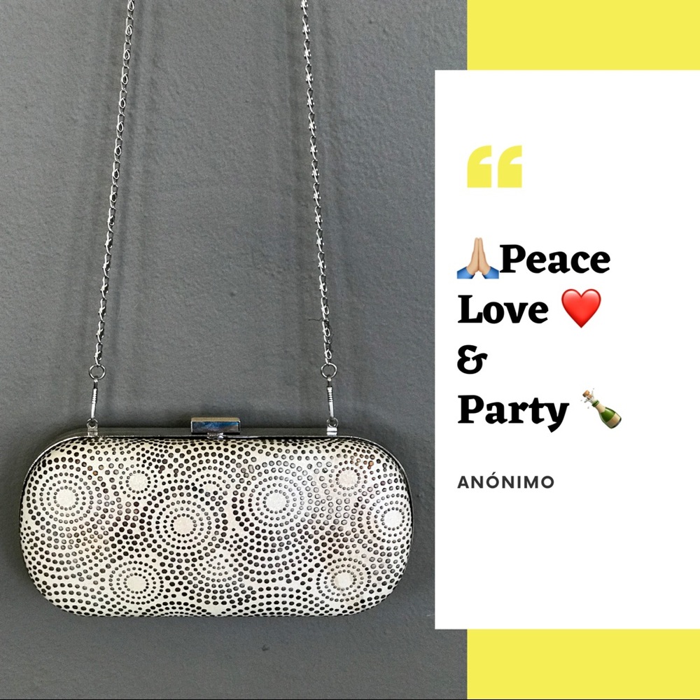 Gorgeous , elegant, modern, classy night purse